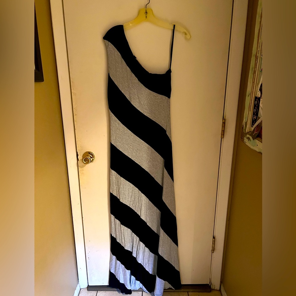 One shoulder maxi dress